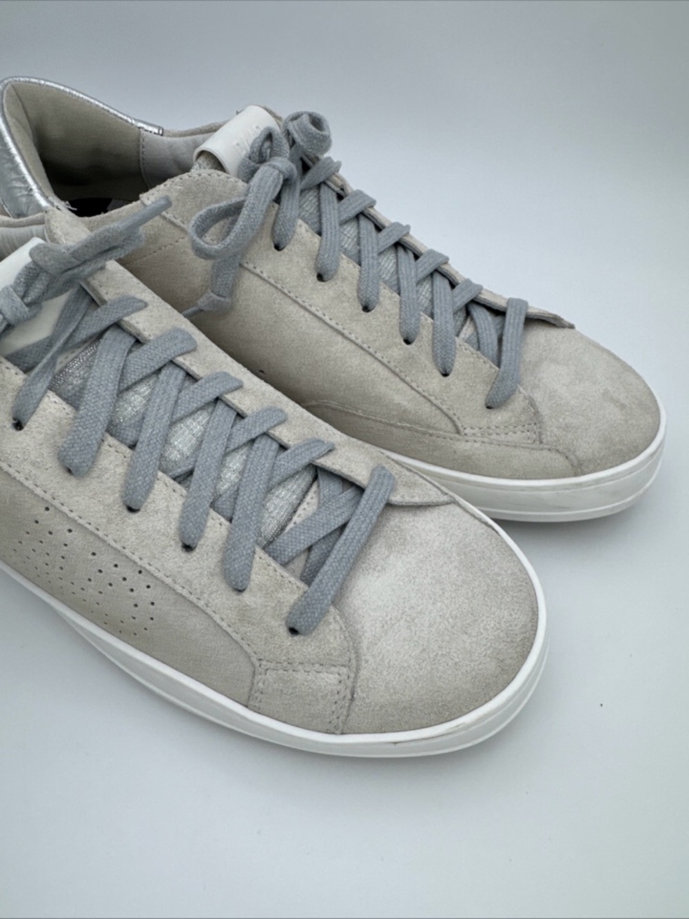 P448 John Shoes Womens 42 / 11 Silver White Low Top Lace Up Casual Sneakers - Picture 7 of 16